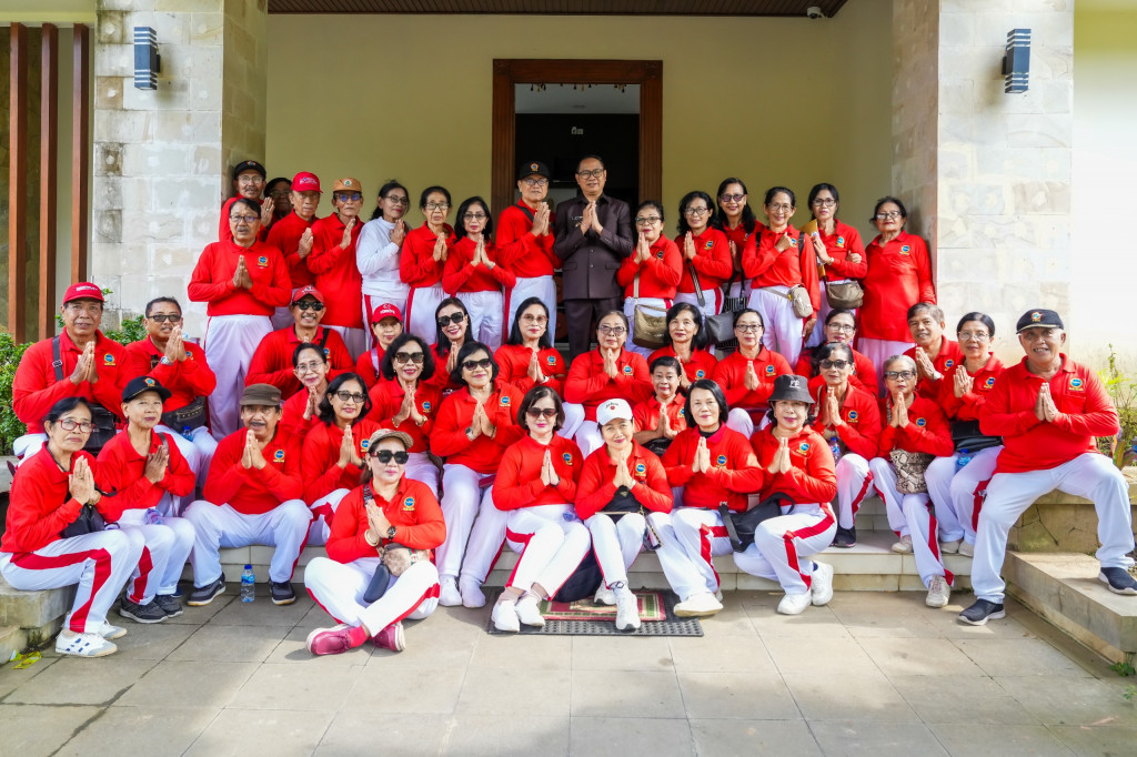 Wabup Suiasa Aktivasi Aplikasi Identitas Kependudukan Digital di Badung